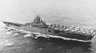 USS Lexington (CV-16) underway on 12 November 1943.jpg