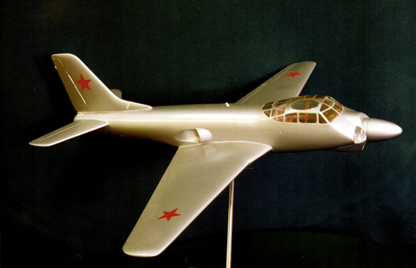 文件:Tu-91 model.jpg