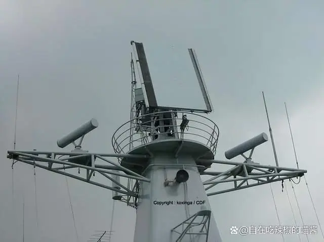 文件:Type 381 air-reasch radar.webp