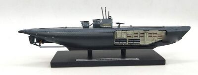 XIV型补给潜艇的模型。