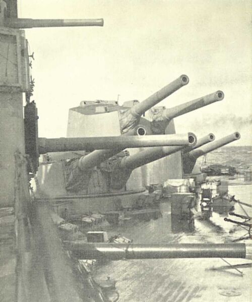 文件:WNBR 12-45 mk13 Agincourt stern pic.jpg