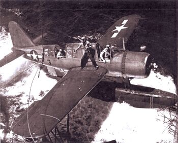 1944年2月18日，巴尔的摩号的翠鸟水上侦察机在特鲁克环礁泻湖内救起了座驾被日机击落的乔治·M·布莱尔少尉，他来自于埃塞克斯号航母的VF-9战斗机中队