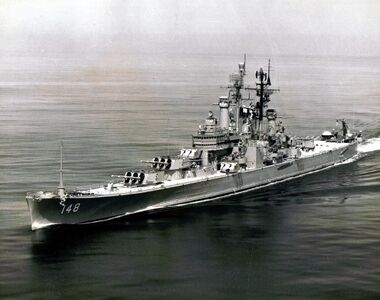 1962年8月参与“激流III”演习期间的纽波特纽斯号