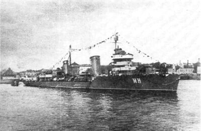 涅瓦河上的明斯克号驱逐舰，1940年。