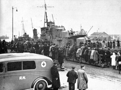 1940年2月17日,哥萨克人号满载阿尔塔马克号上被解救的战俘返回英国利斯