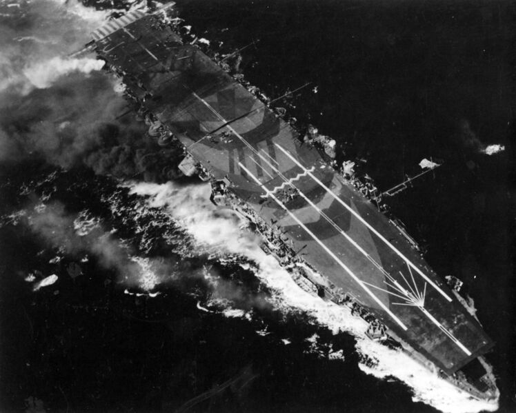 文件:Japanese Aircraft Carrier Zuiho.jpg