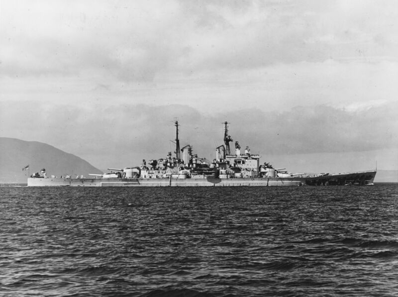 文件:British battleship HMS Vanguard (23) underway c1947.jpg