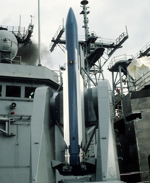 文件:RIM-66-Standard-Missile-016.jpg
