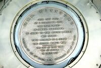 密苏里号甲板上的投降纪念牌