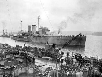 1940年2月14日埃克赛特返回普利茅斯时受到了民众的热情迎接