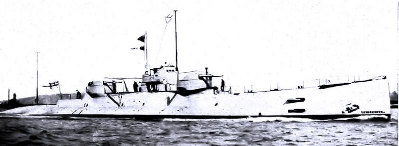 文件:Englantilainen sukellusvene X1.jpg