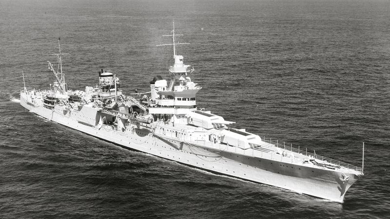 文件:USS Indianapolis (CA-35) underway at sea on 27 September 1939 (80-G-425615).jpg