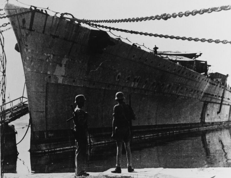 文件:Italian battleship Impero.jpg