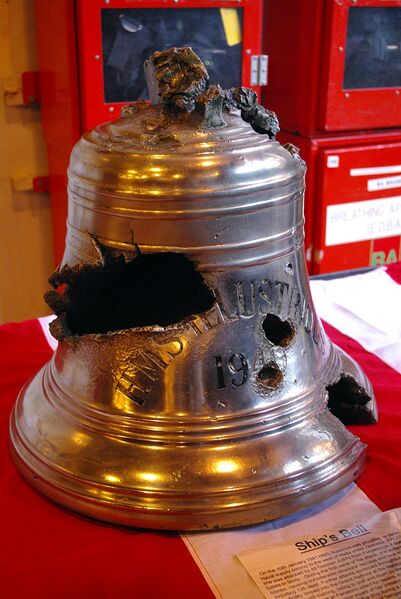 文件:HMS Illustrious R87 ships bell.jpg