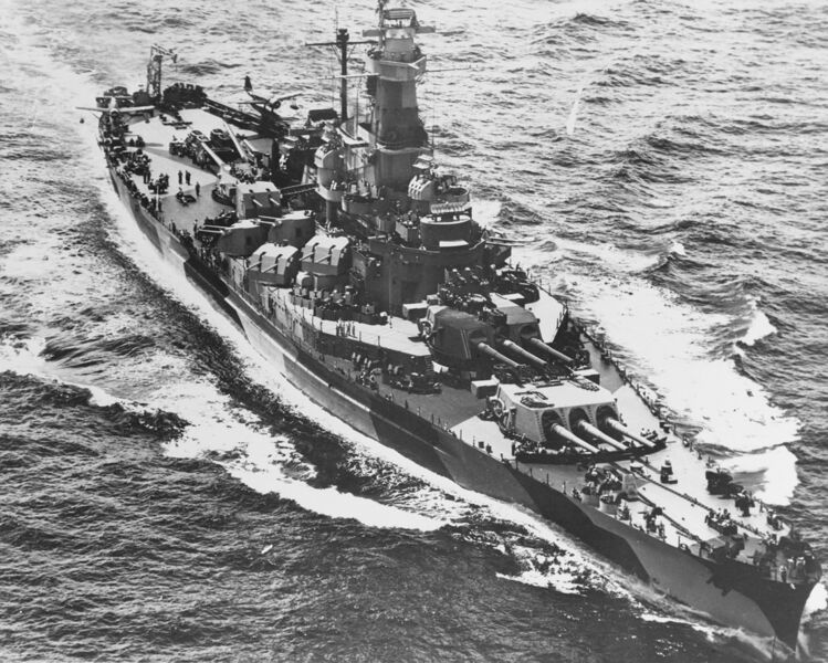 文件:USS Indiana (BB-58) - 80-G-222923.jpg