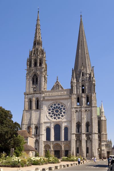 文件:Chartres Fassade.jpg