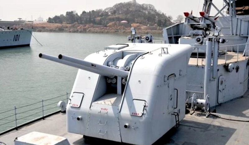 文件:Twin 100mm Type 79 Yingtan.png
