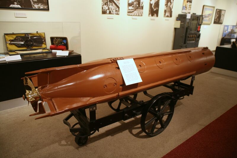 文件:Mark 27 Mod 4 Acoustic Torpedo.jpg