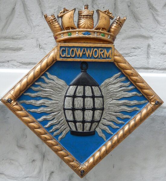 文件:Badge of HMS Glow-worm.JPG